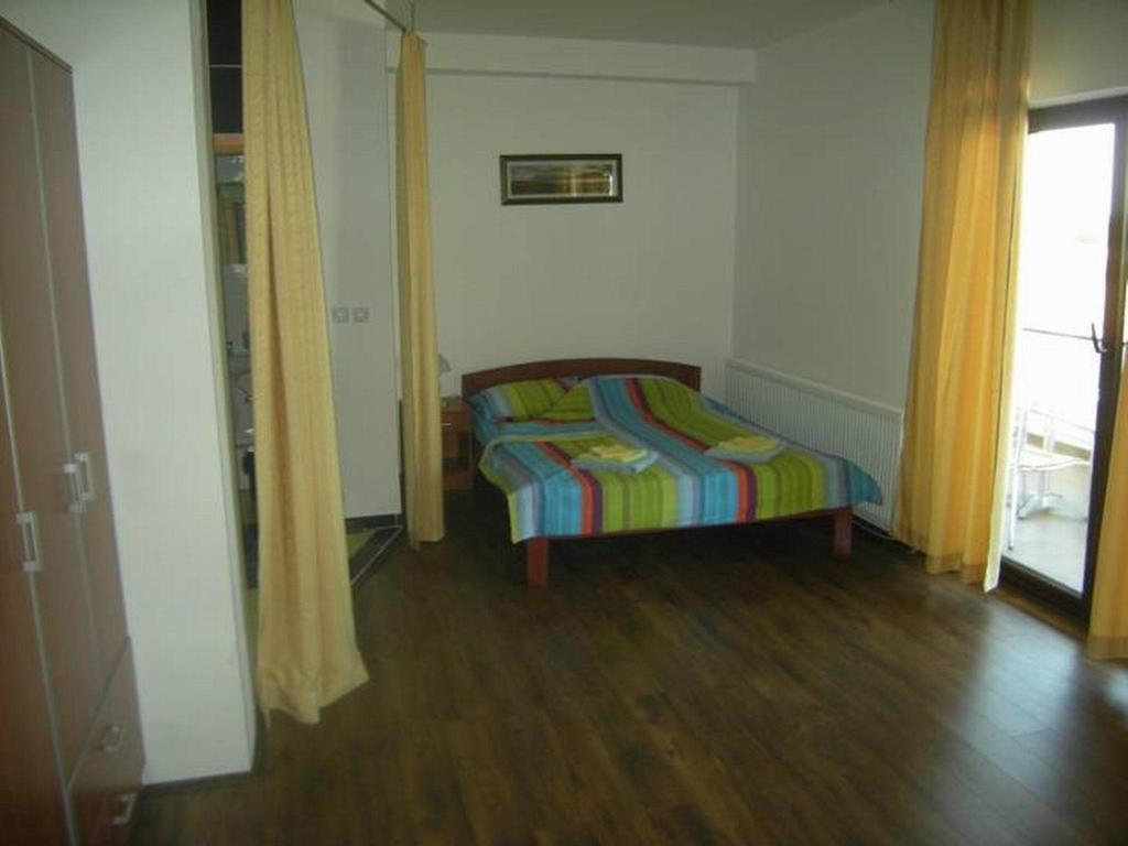 Bazeni Baikal Hotel Topola Стая снимка